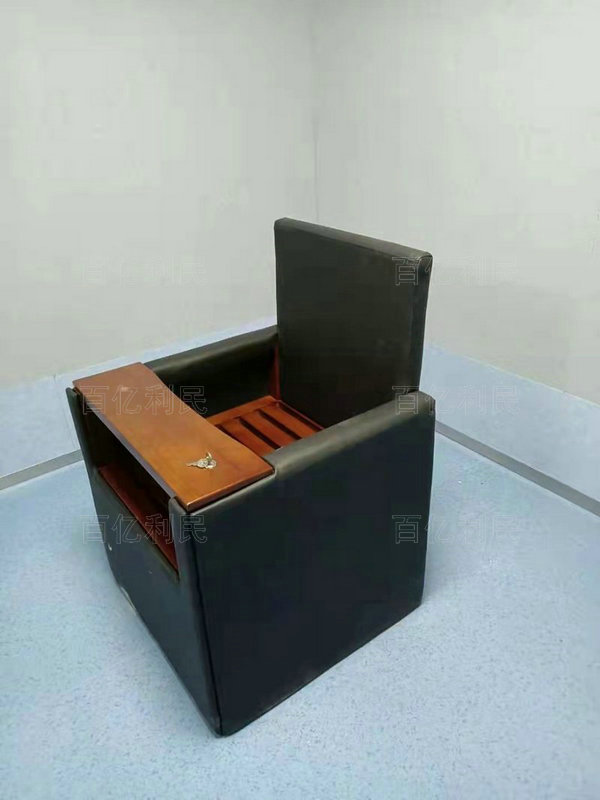 軟包審訊椅