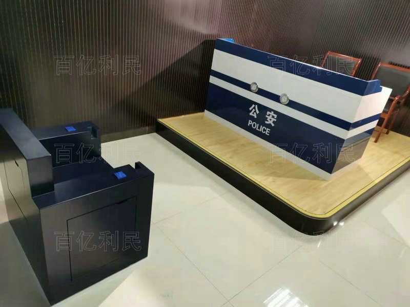 木質(zhì)審訊桌