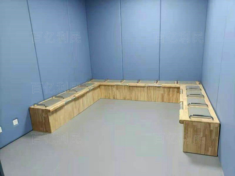 實(shí)木軟包坐具