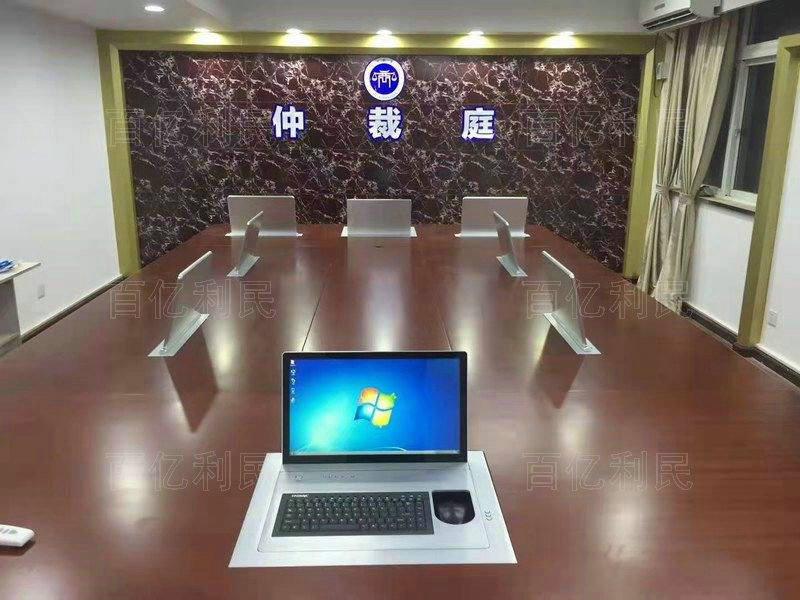 辦公桌椅
