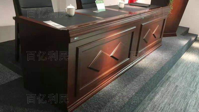 辦公桌椅