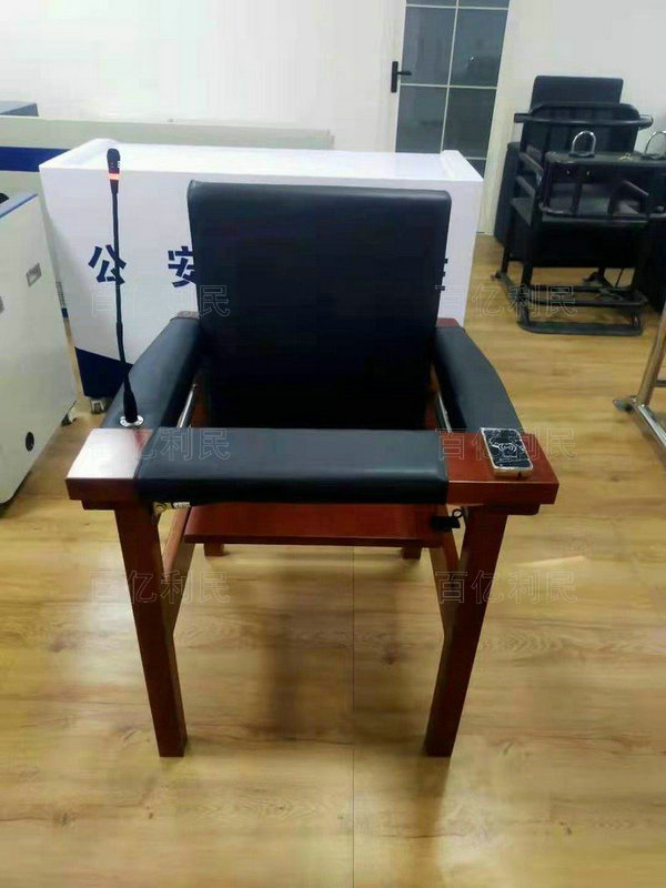 法院桌椅